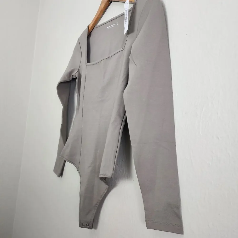 Abercrombie & Fitch Square Neck Long Sleeve Bodysuit NWT Taupe Gray Small